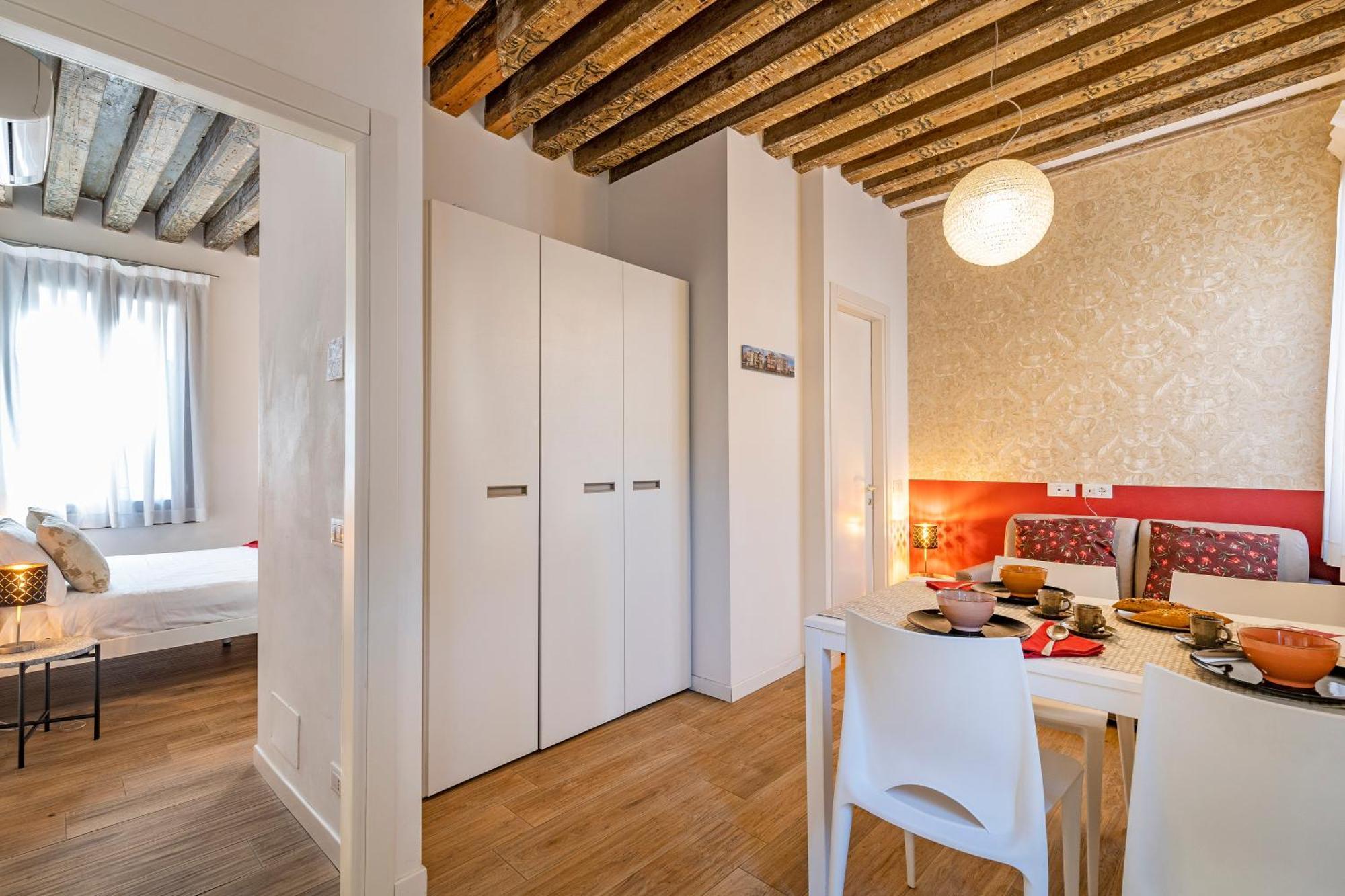 Ca' Dell'Arciere Apartments Venedig Rum bild
