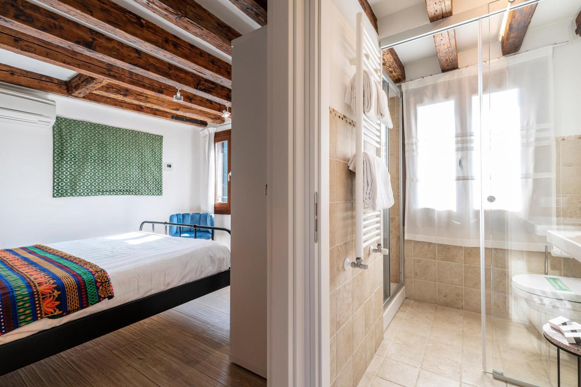 Ca' Dell'Arciere Apartments Venedig Rum bild